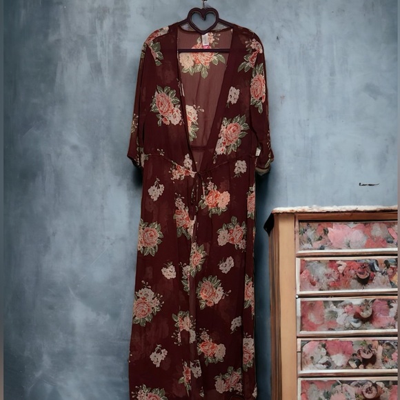 - Beautiful Floor Length Coverup Great Colors for Fall - Picture 4 of 4